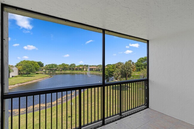 Building Photo - 1266 S Military Trail