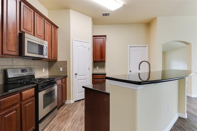 Building Photo - 2600 Grand Mission Way