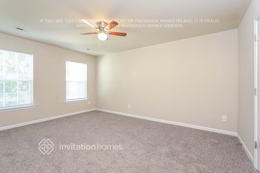 Building Photo - 4104 Vershire Ave