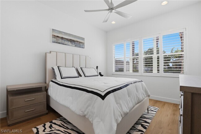 Building Photo - 11479 Coronado Wy