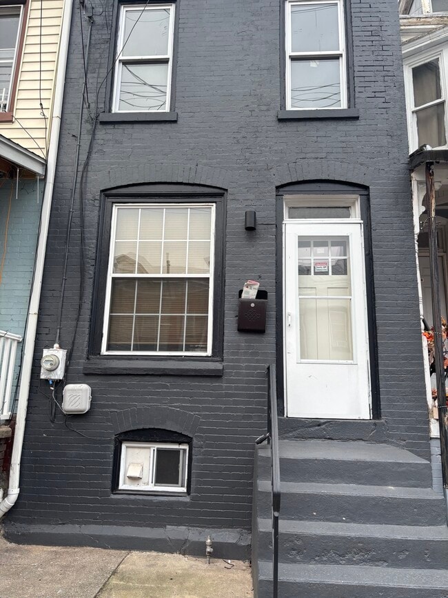 Building Photo - 1724 Cotton St