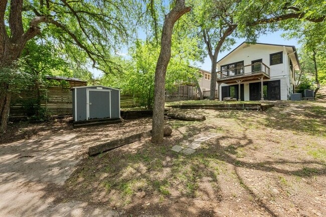 Building Photo - 713 Patterson Ave