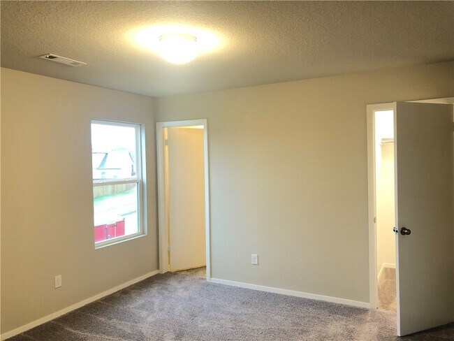 Building Photo - 1906 E Center St