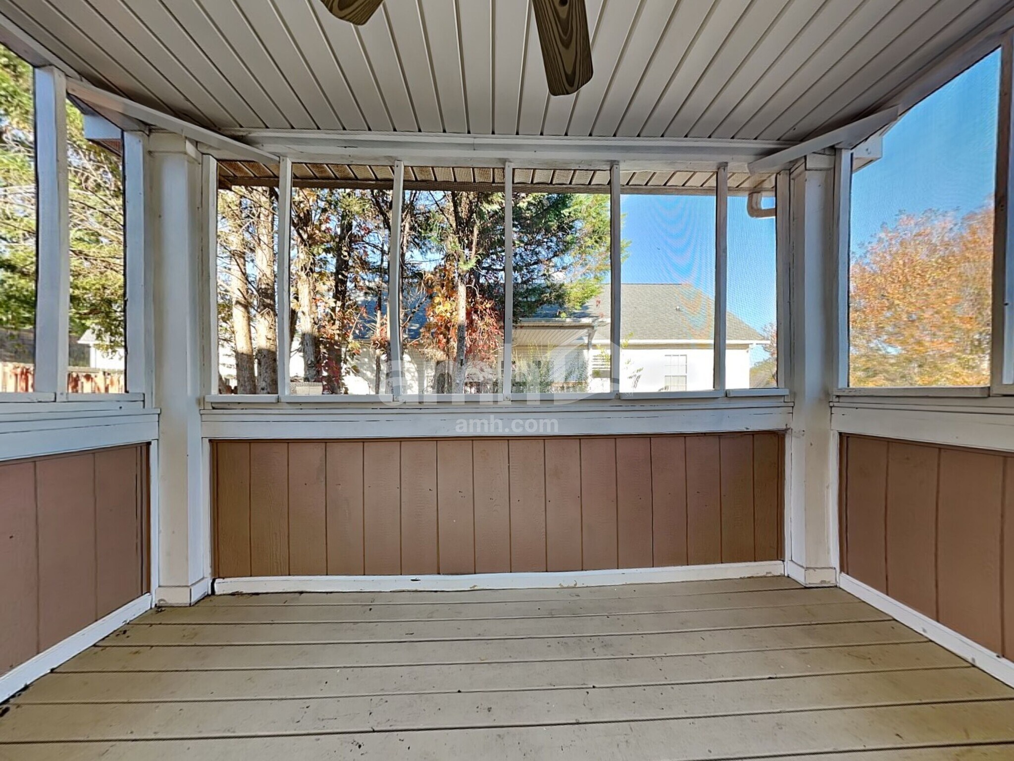 Building Photo - 1324 Hunters Way Ct