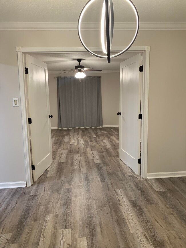 Building Photo - 2349 Ridgeland St