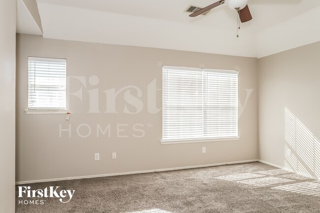 Building Photo - 2110 Nichole Woods Dr