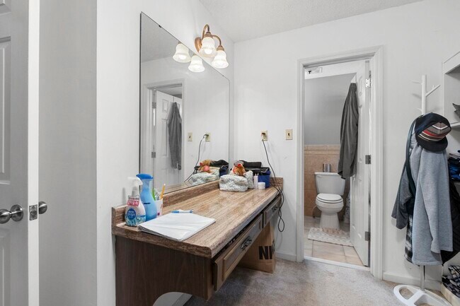 Building Photo - 461 Dove Valley Rd