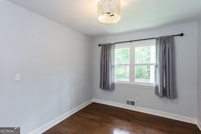 Building Photo - 2752 Arrowood Dr