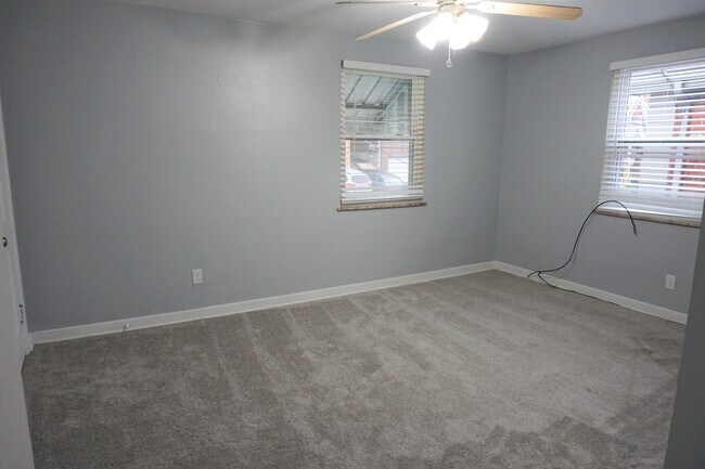 Building Photo - 3143 Glendale Ave