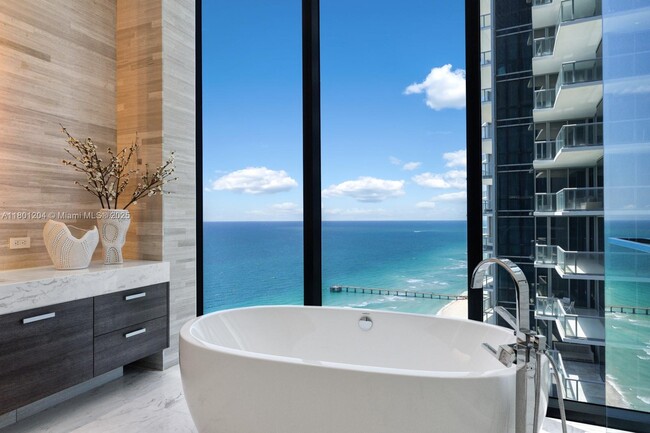 Building Photo - 17141 Collins Ave