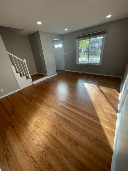 Building Photo - 4148 S Herman St