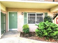 Building Photo - Ground Floor Unit; Tile/Laminate Flooring;...
