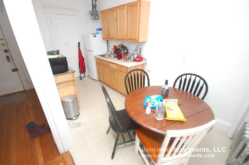 Building Photo - 1163 Boylston St