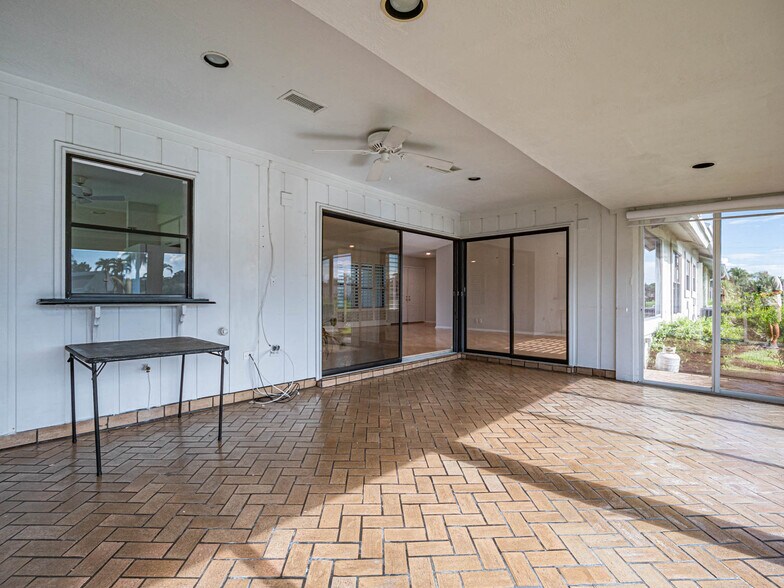 Building Photo - 13312 Touchstone Plz