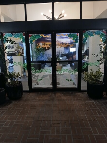 Building Photo - Huntington