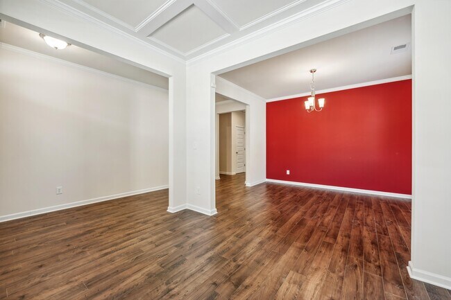 Building Photo - 3092 Hawthorn Farm Blvd