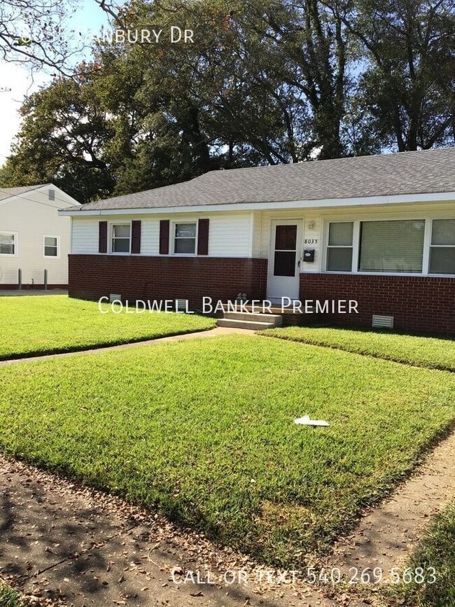 Building Photo - 8035 Danbury Dr