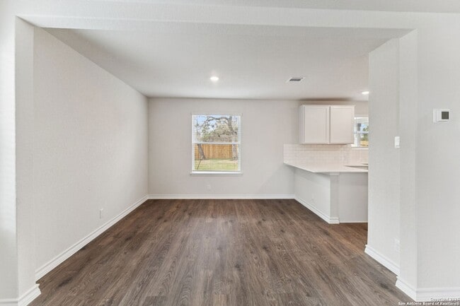 Building Photo - 22811 Tee Shot