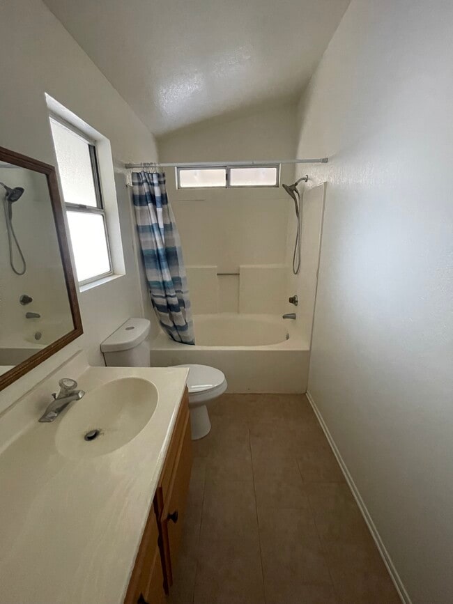 Primary Photo - 3631 San Jacinto Ave