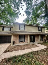 Building Photo - 2824 S Logrun Cir