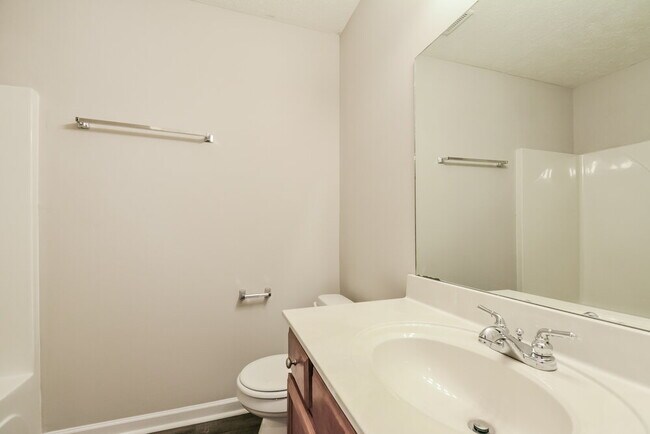 Building Photo - 1045 Tammy Sue Ln