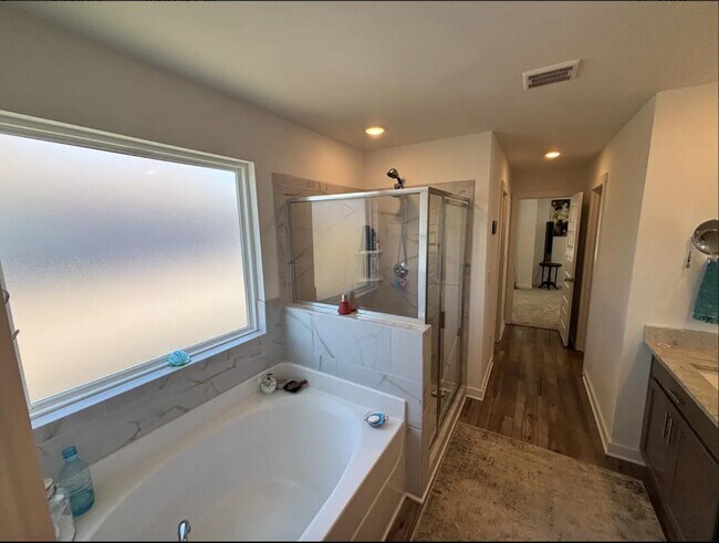 Building Photo - 58 Sandhill Ct