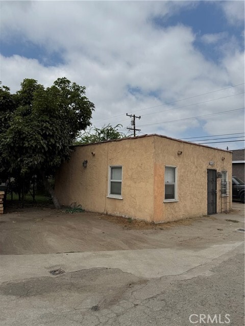 Primary Photo - 5735 Priory St