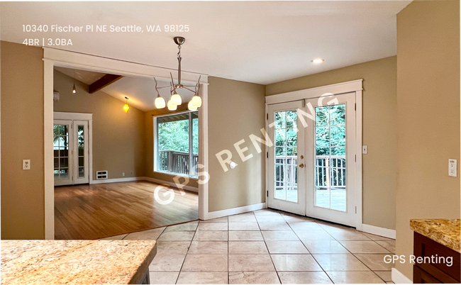 Building Photo - 10340 Fischer Pl NE