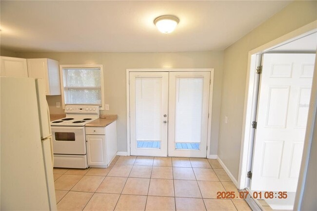 Building Photo - 818 49th Ave N