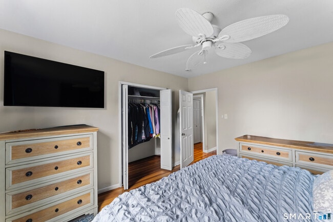 Building Photo - 1 Hawthorne Cove