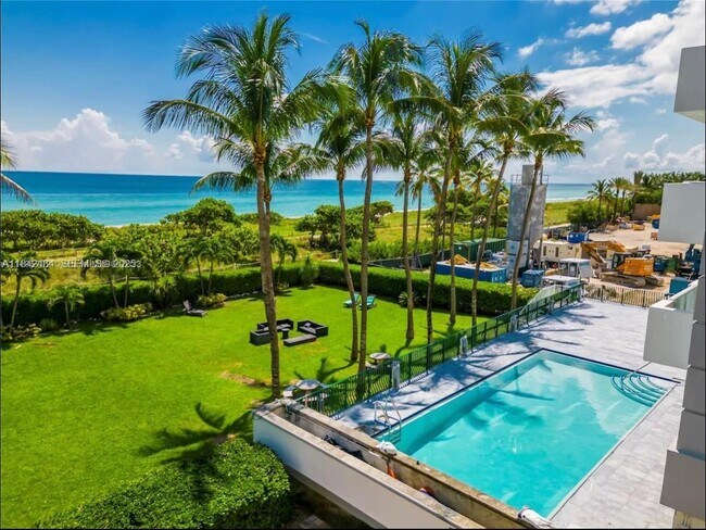 Building Photo - 9195 Collins Ave