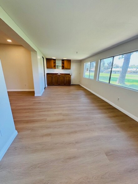 Building Photo - 6134 Village 6