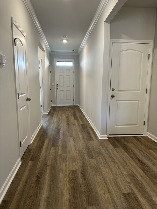 Building Photo - 231 Antler Ridge Dr