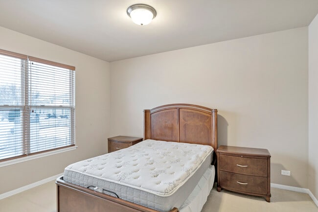 Building Photo - 426 Kingfisher Rd