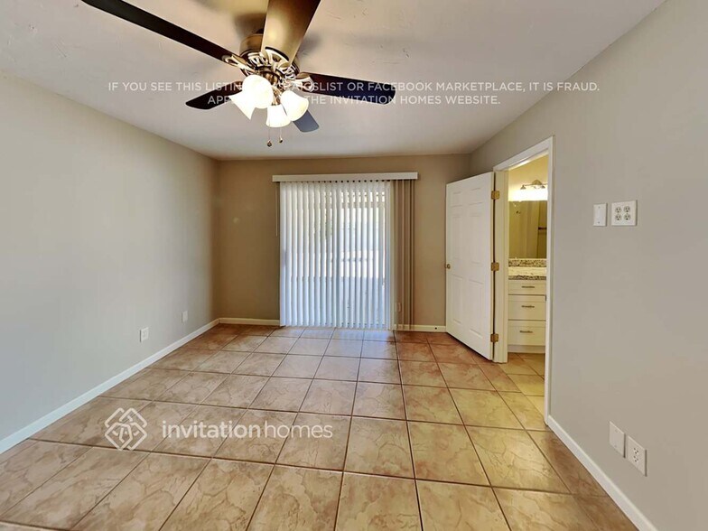 Building Photo - 708 W Nopal Pl