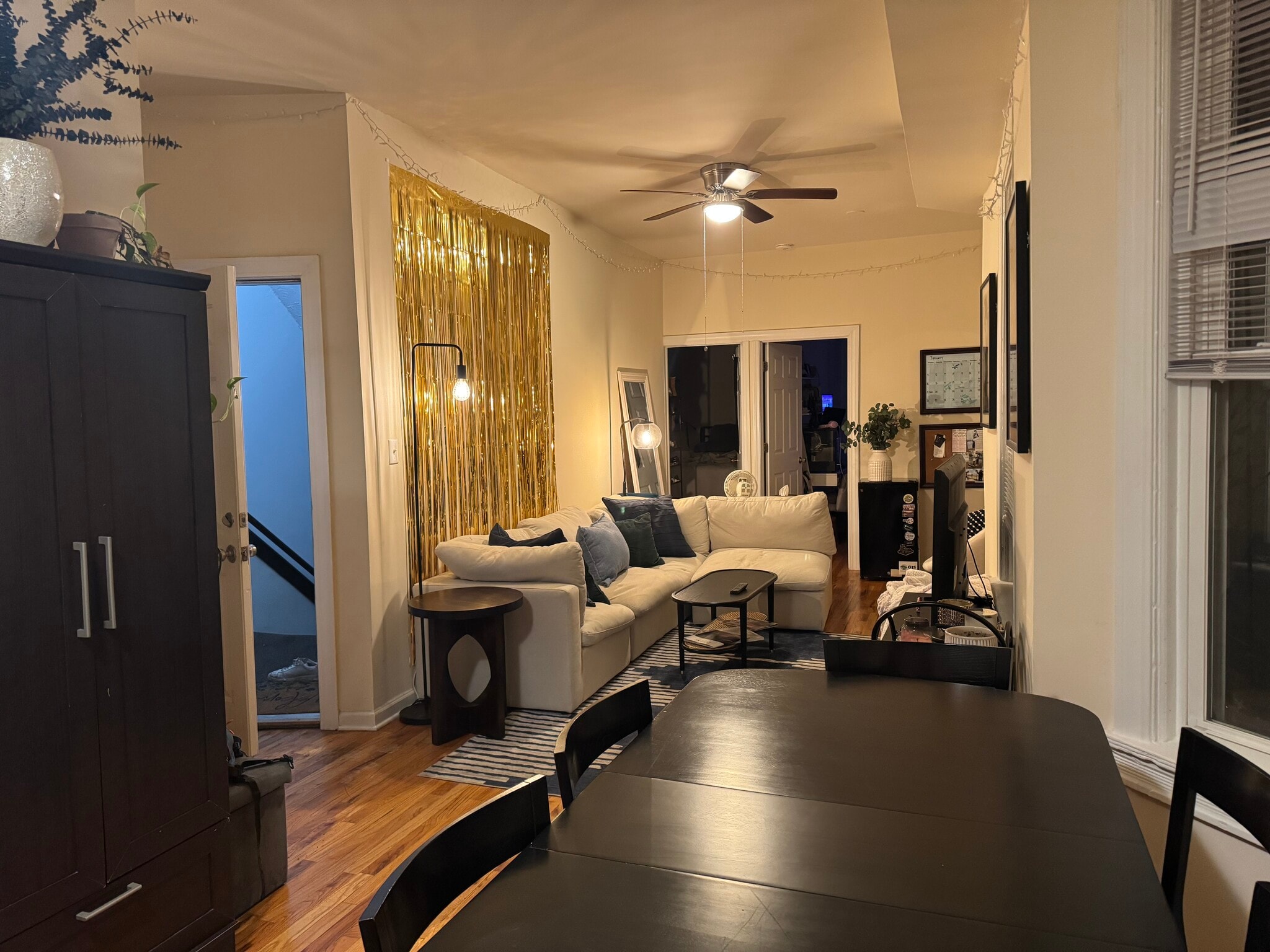 Building Photo - 2614 N Racine Ave