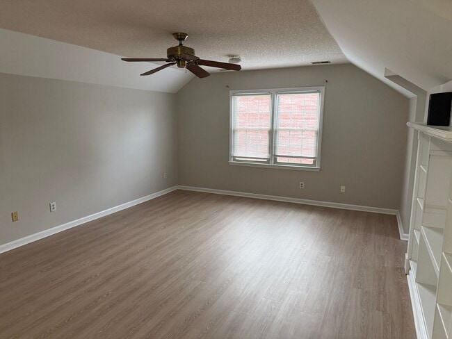 Building Photo - Spacious Four Bedroom Home Near Quail Hollow Neighborhoods!