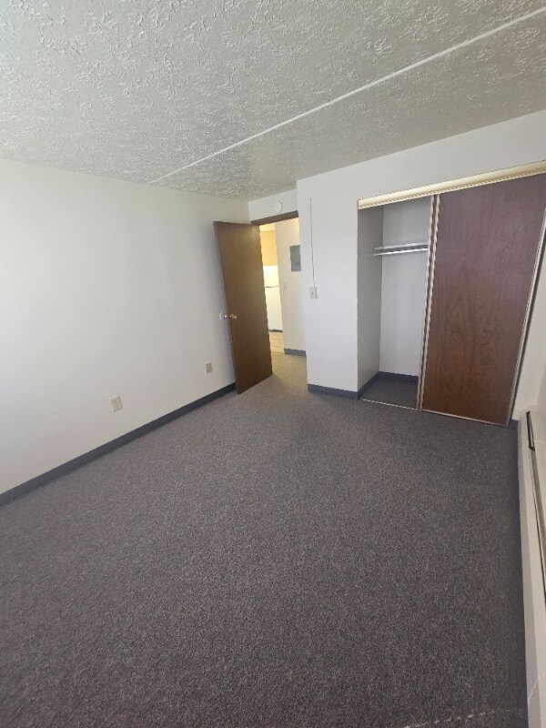 Building Photo - 1380 Arbor Ave SE