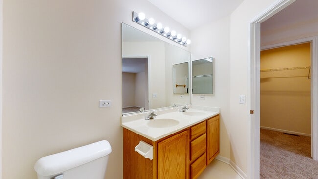 Building Photo - 2739 Cobblestone Dr