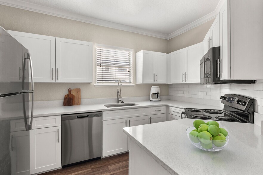 Building Photo - Amara at Metrowest