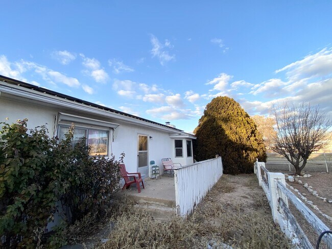 Building Photo - 10138 Bosque Cir NW