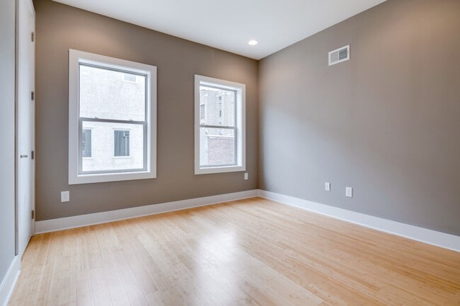 Building Photo - Spacious 3 Bedroom Home in Fishtown