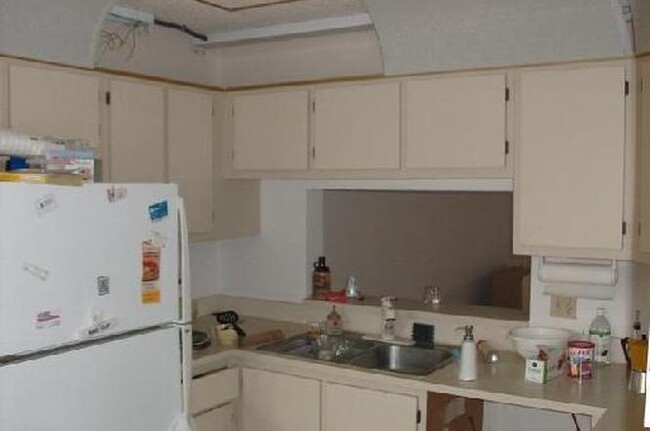 Building Photo - 12260 Sag Harbor Ct