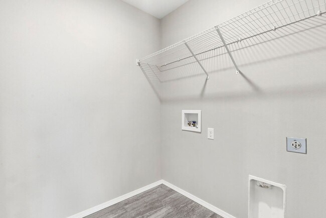 Building Photo - 3 Bedroom Home - Monett MO