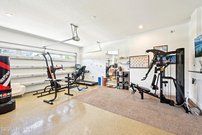 Building Photo - 210 Terra Oaks Dr