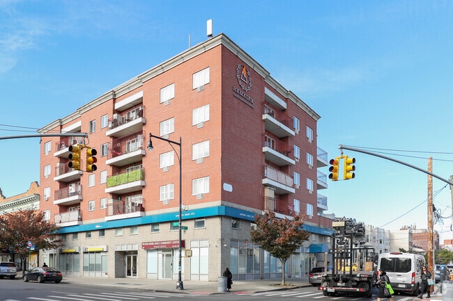 The Alexander Court - The Alexander Court Condominium