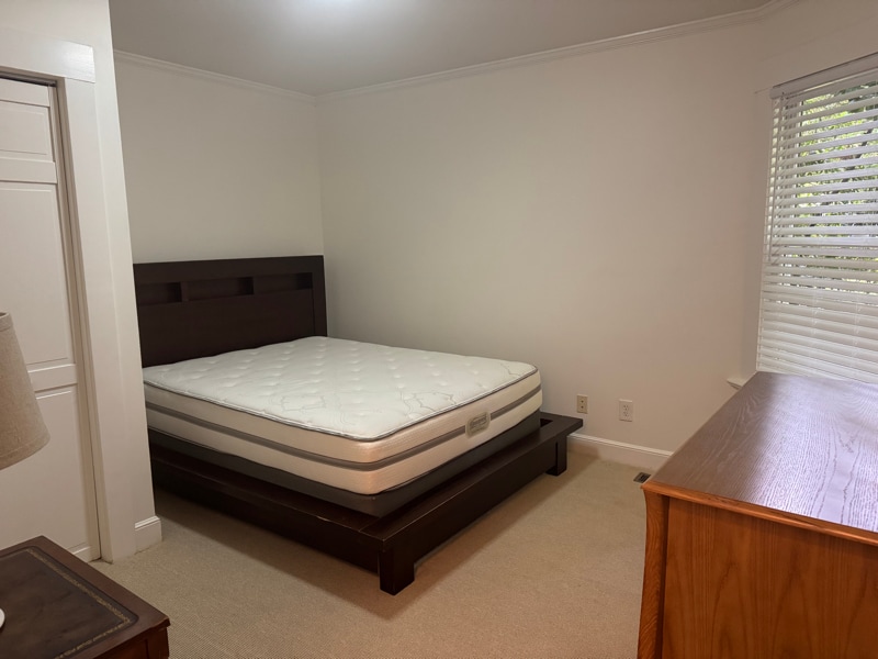 Building Photo - 2141 Forest View Ave