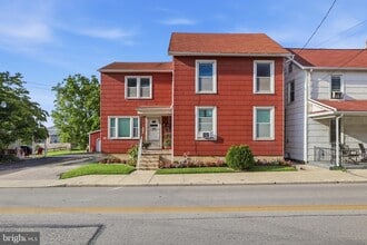 Building Photo - 219 3rd St