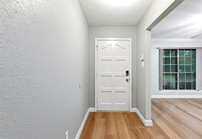 Building Photo - 6009 Leafwood Cir