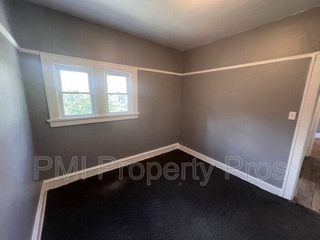 Building Photo - 1536 N 38th St